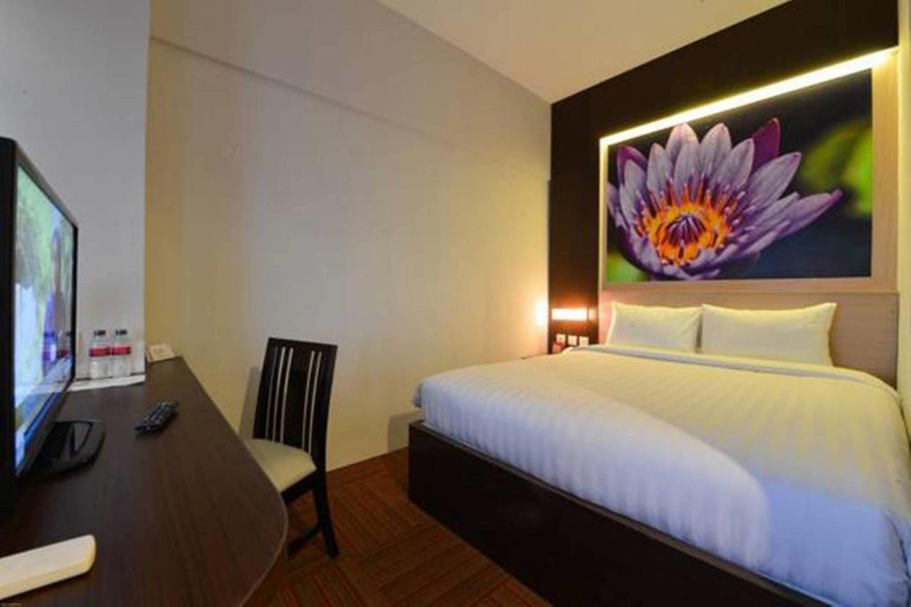 D'Hotel Джакарта Екстер'єр фото