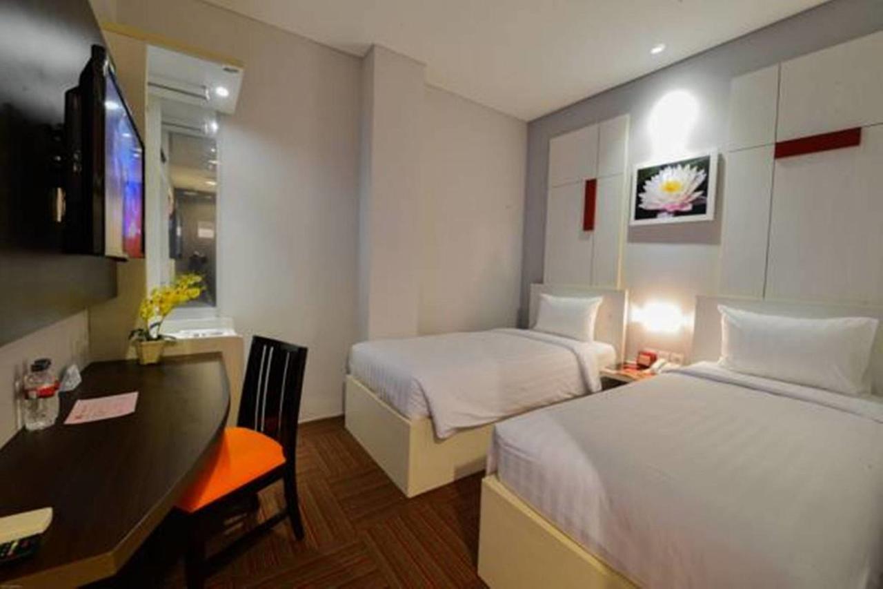 D'Hotel Джакарта Екстер'єр фото