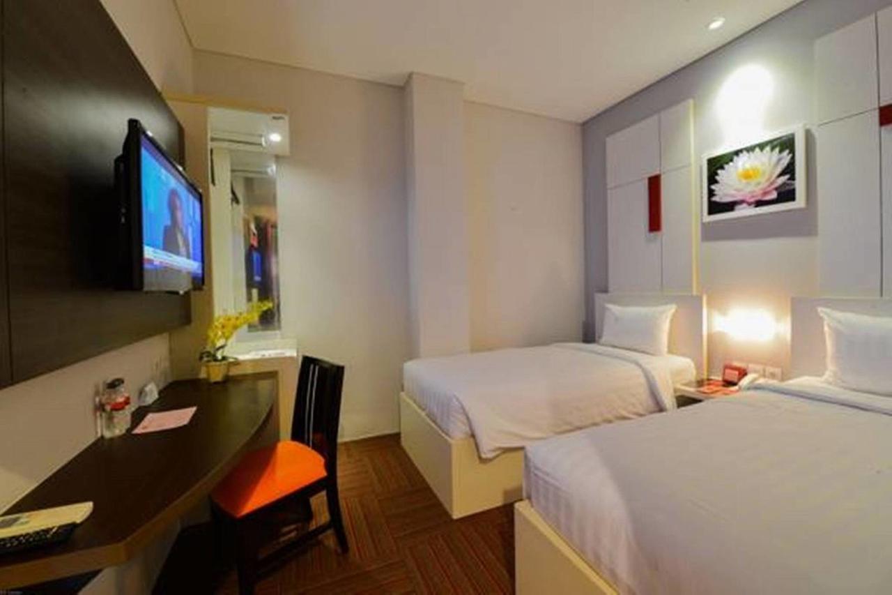 D'Hotel Джакарта Екстер'єр фото