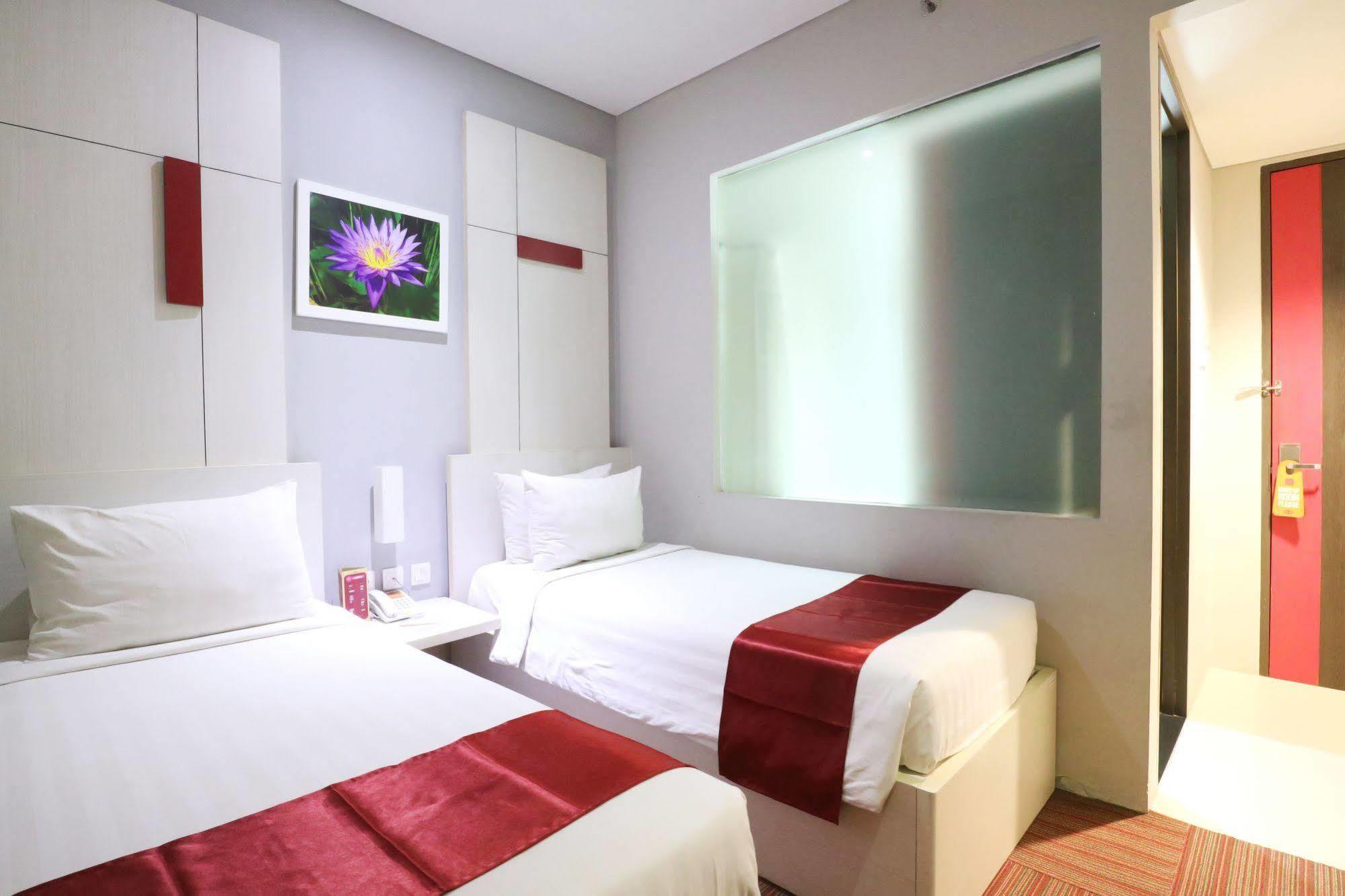 D'Hotel Джакарта Екстер'єр фото