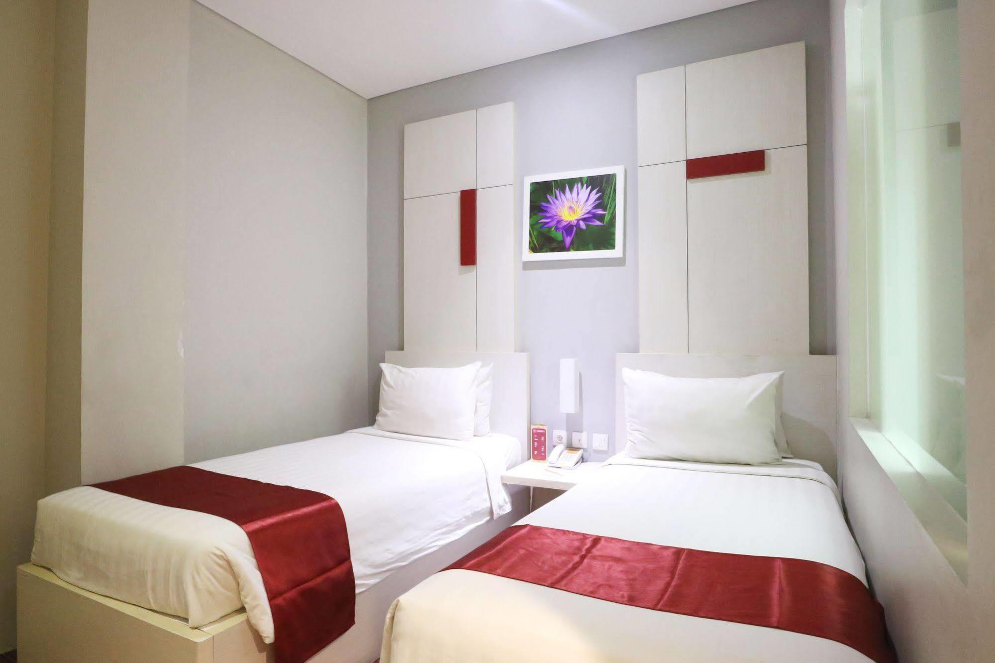 D'Hotel Джакарта Екстер'єр фото